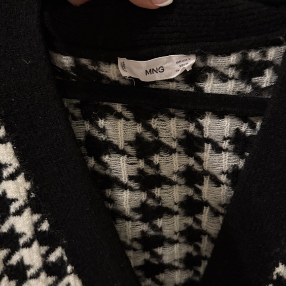 Mango Black and White Houndstooth V-Neck Sweater Vest - Picture 3 of 3